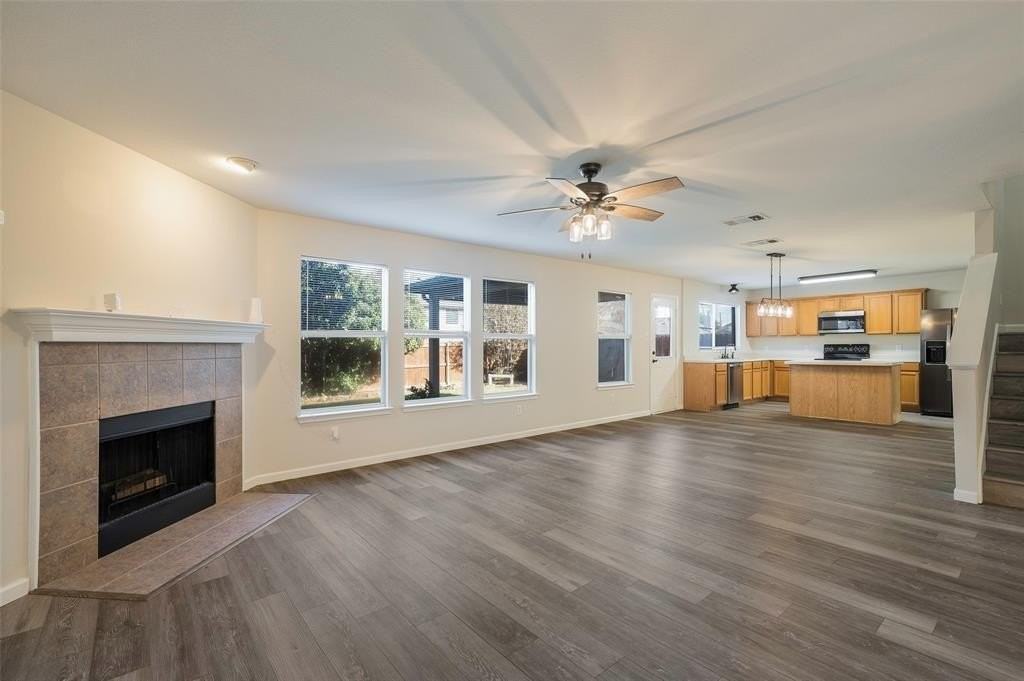 1817 Heron Dr - Photo 4 of 22