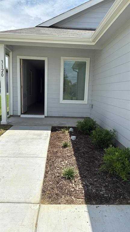 3120 Tokara St - Photo 2 of 17