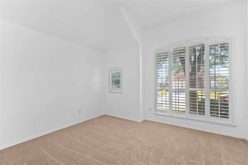 5919 Vista Glen Ln - Photo 3 of 27