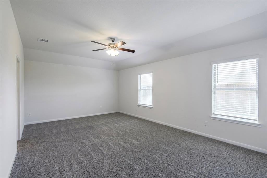 709 Smokey Trl - Photo 6 of 12