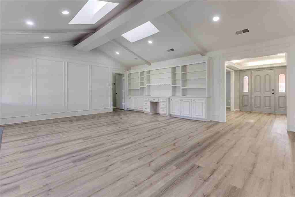 5529 Tanbark Rd - Photo 2 of 12