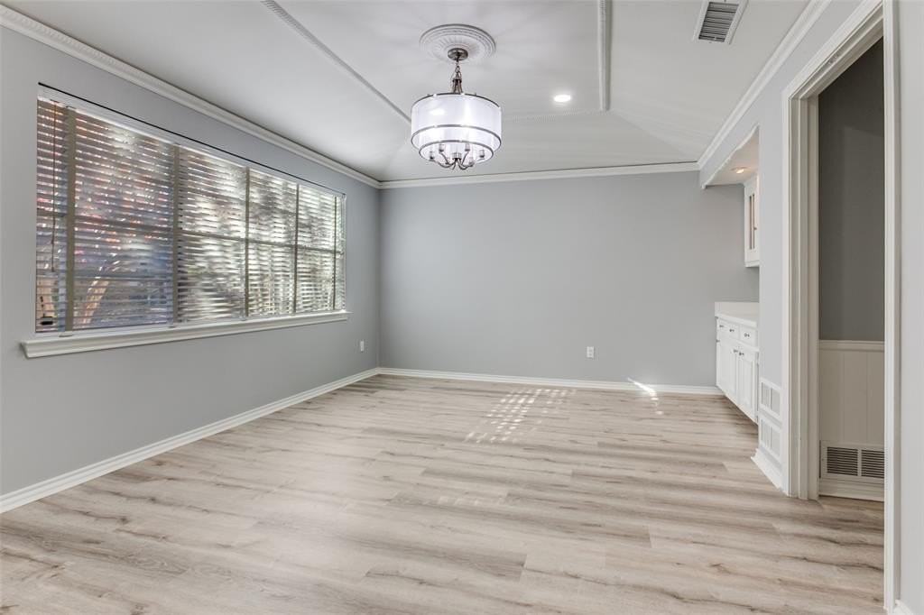 5529 Tanbark Rd - Photo 6 of 12