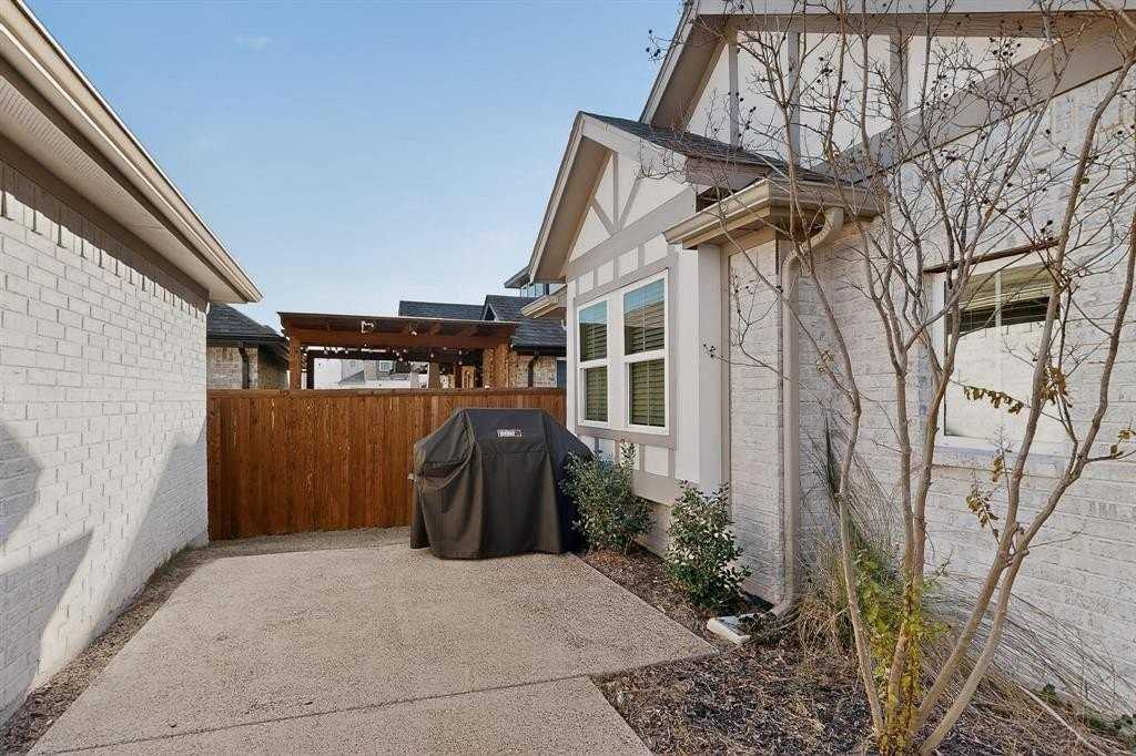 4008 Rain Lily Bnd - Photo 4 of 39