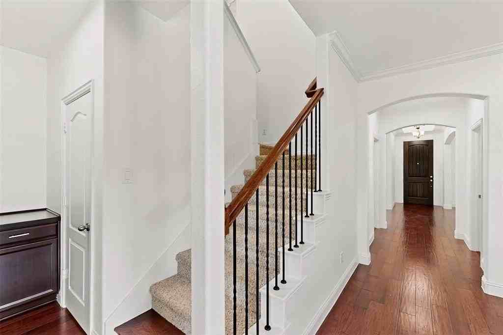 11189 Cerrillos Dr - Photo 2 of 25