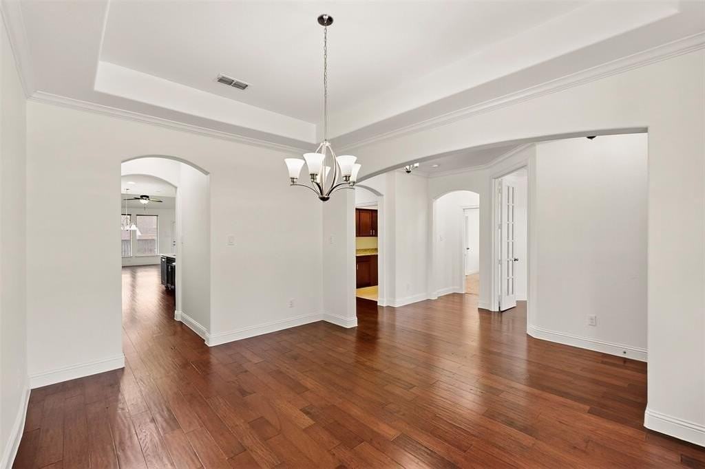 11189 Cerrillos Dr - Photo 3 of 25