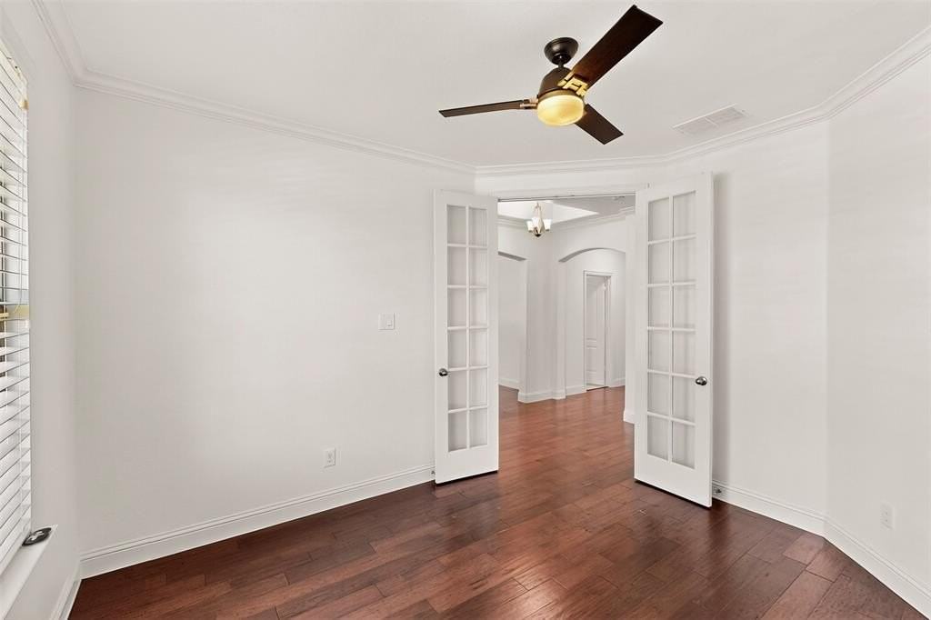 11189 Cerrillos Dr - Photo 4 of 25