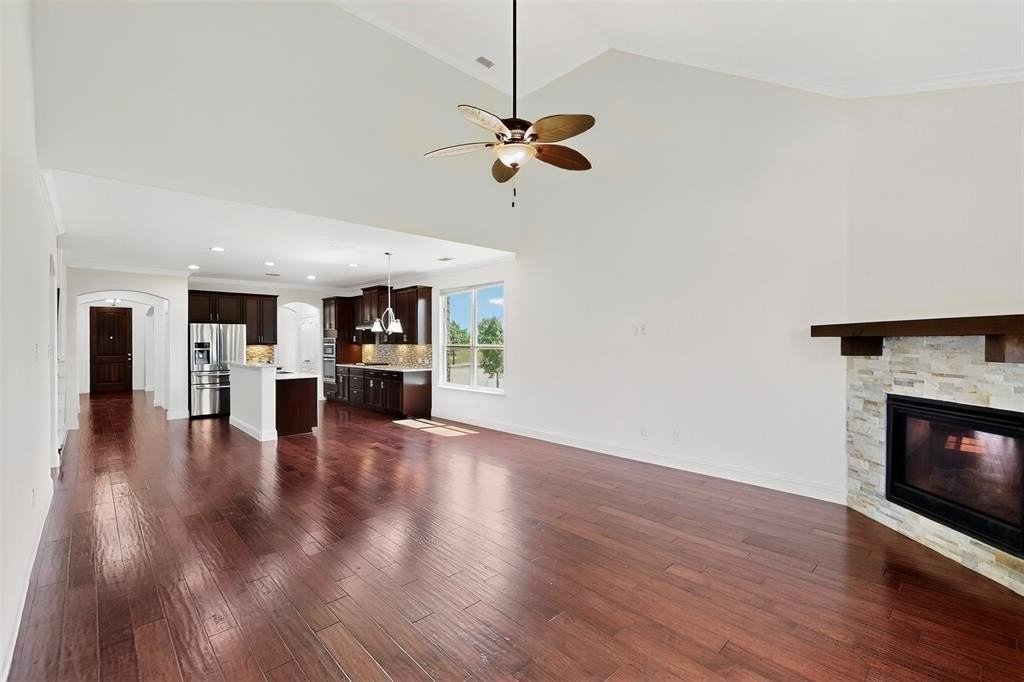 11189 Cerrillos Dr - Photo 5 of 25