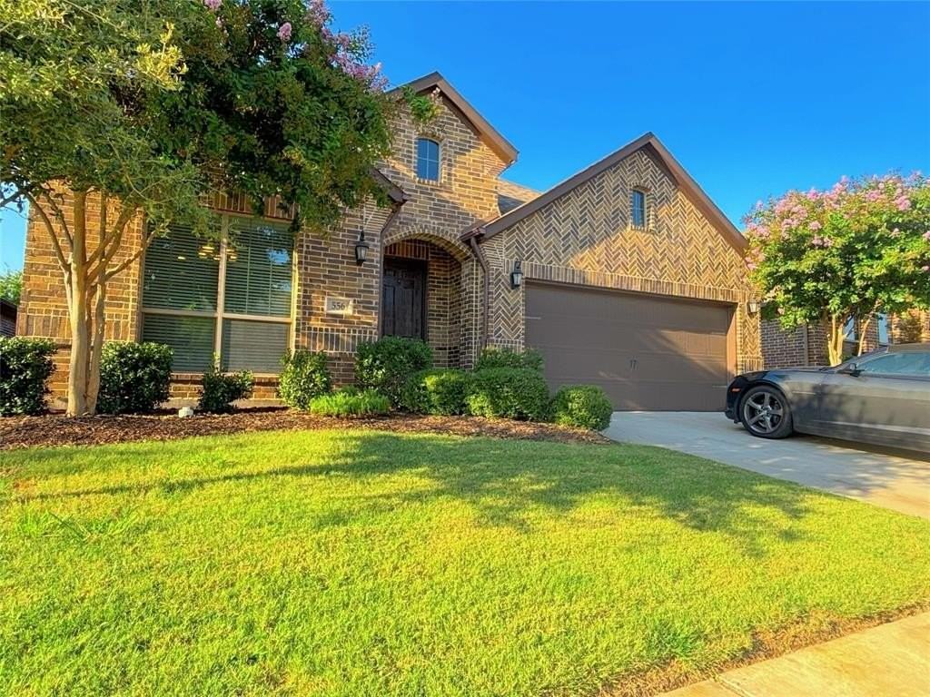 556 England St - Photo 2 of 14