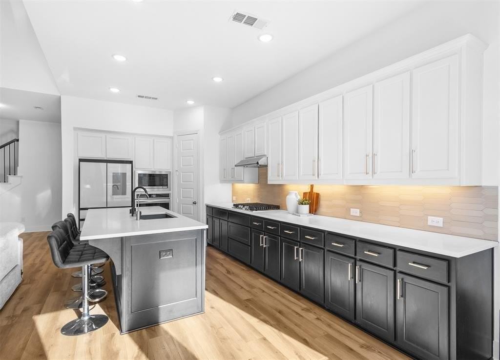 1136 Saddle Ridge Dr - Photo 4 of 26