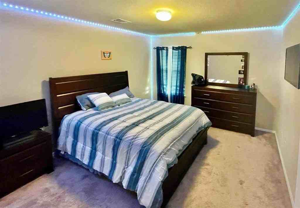 2305 Willard Way - Photo 4 of 16