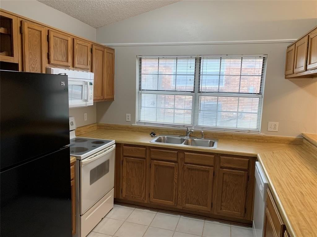 2211 Forestbrook Dr - Photo 5 of 23