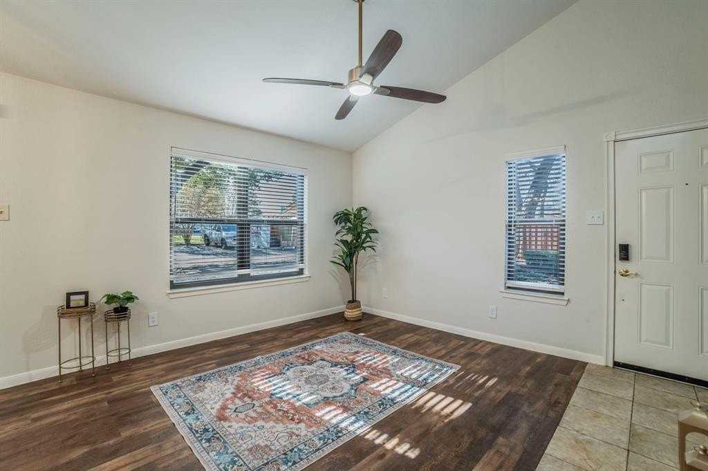 5676 Cedar Creek Dr - Photo 3 of 18