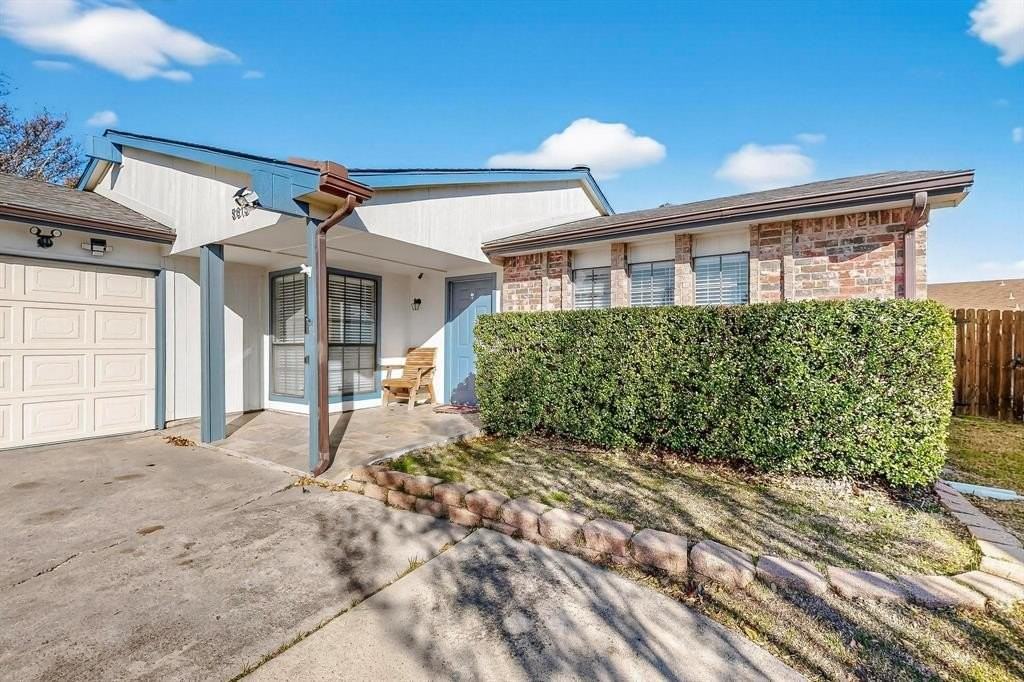 5613 Powers St - Photo 6 of 39