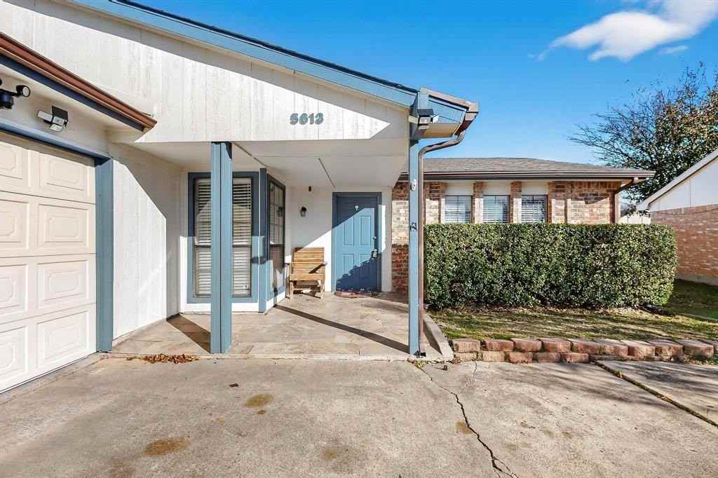 5613 Powers St - Photo 7 of 39