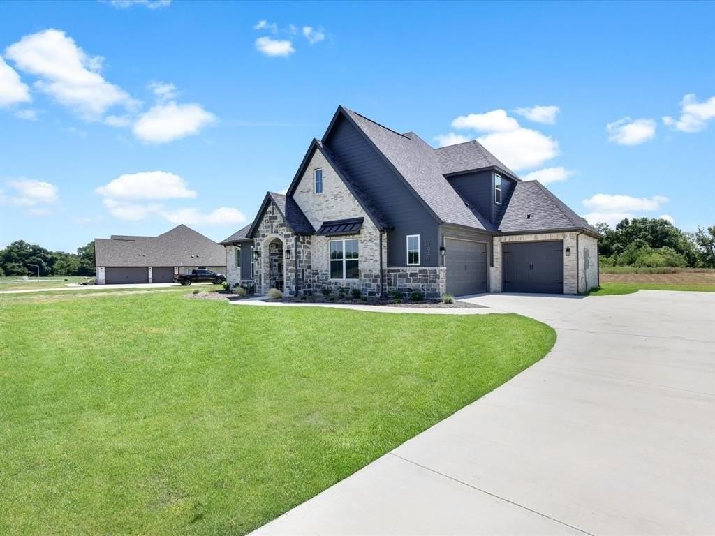 1021 Silver Sage Trl - Photo 2 of 26