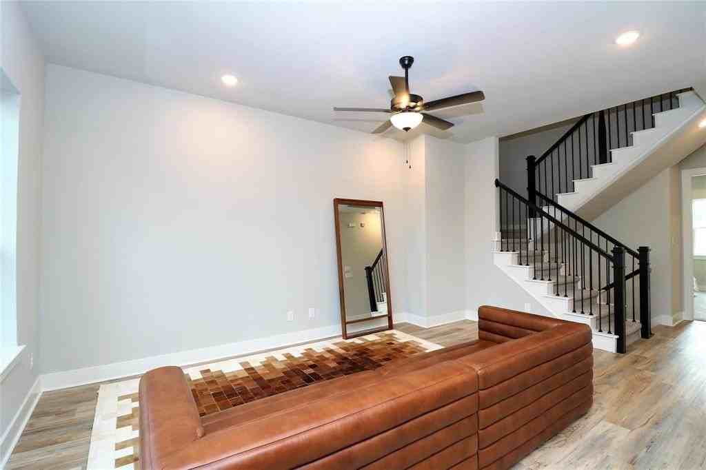 4932 Hidden Grove Dr - Photo 2 of 6