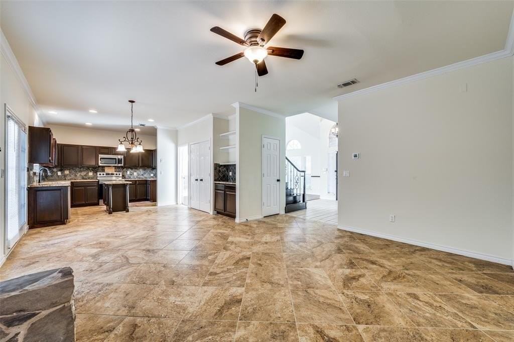 5012 Bryn Mawr Dr - Photo 5 of 26