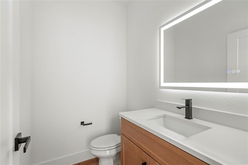 1314 Fletcher St - Photo 6 of 16