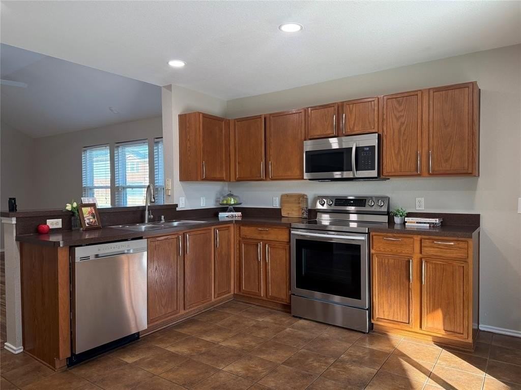 705 Baldwin Rd - Photo 4 of 18