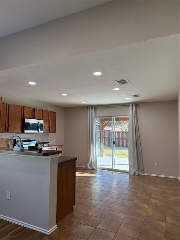 705 Baldwin Rd - Photo 6 of 18