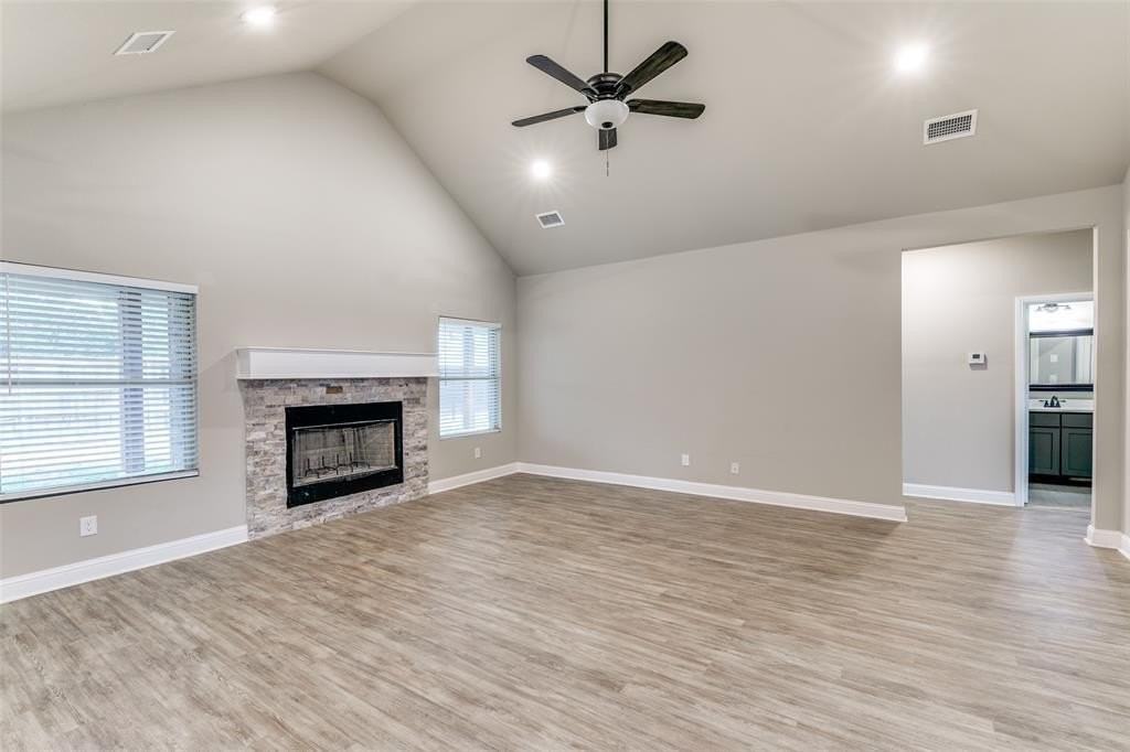 2844 Rodeo Dr - Photo 4 of 25