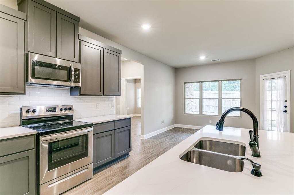 2844 Rodeo Dr - Photo 7 of 25