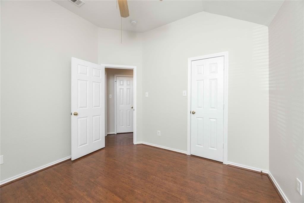 2444 Elm Leaf Ln - Photo 7 of 40