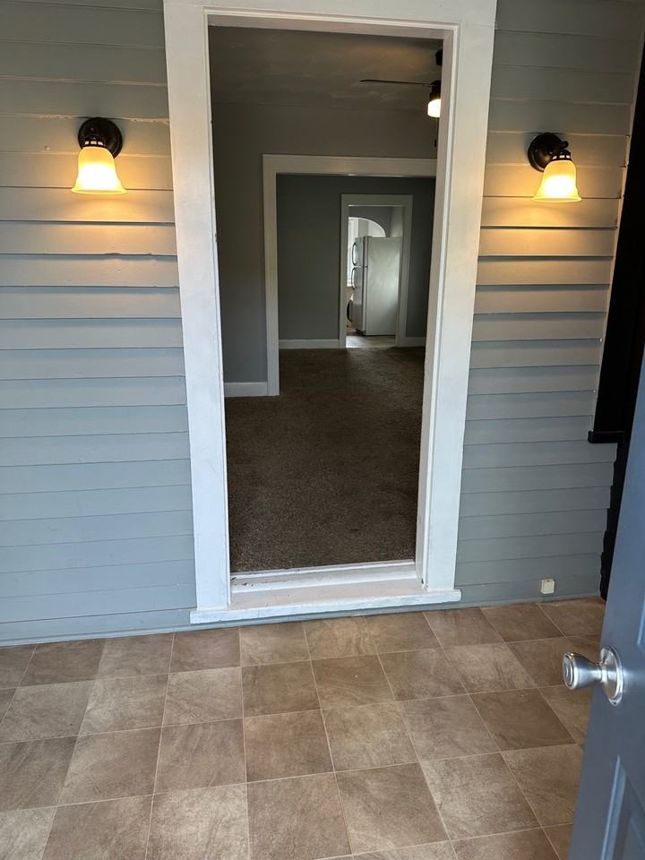 1113 5th Ave #1 - Photo 3 of 10