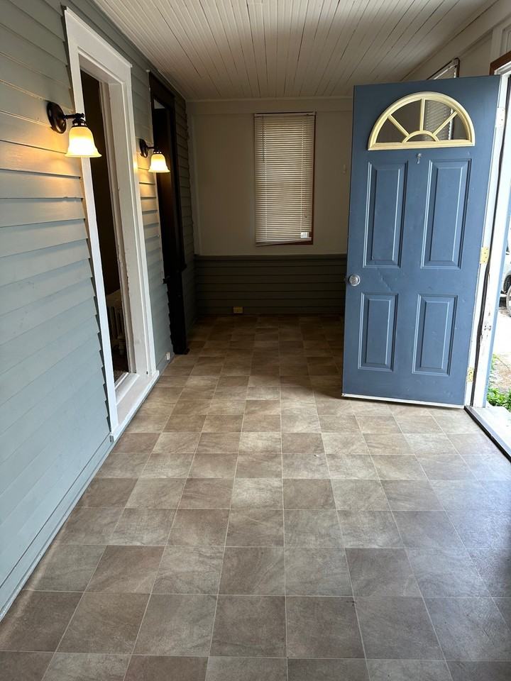 1113 5th Ave #1 - Photo 4 of 10