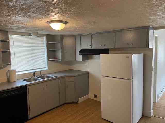 423 14th Ave N - Photo 6 of 7