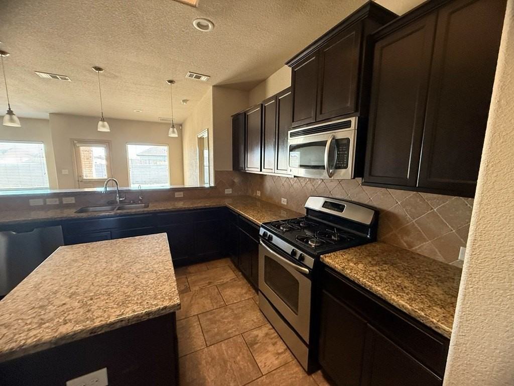 3208 Rembrandt Ave - Photo 5 of 12