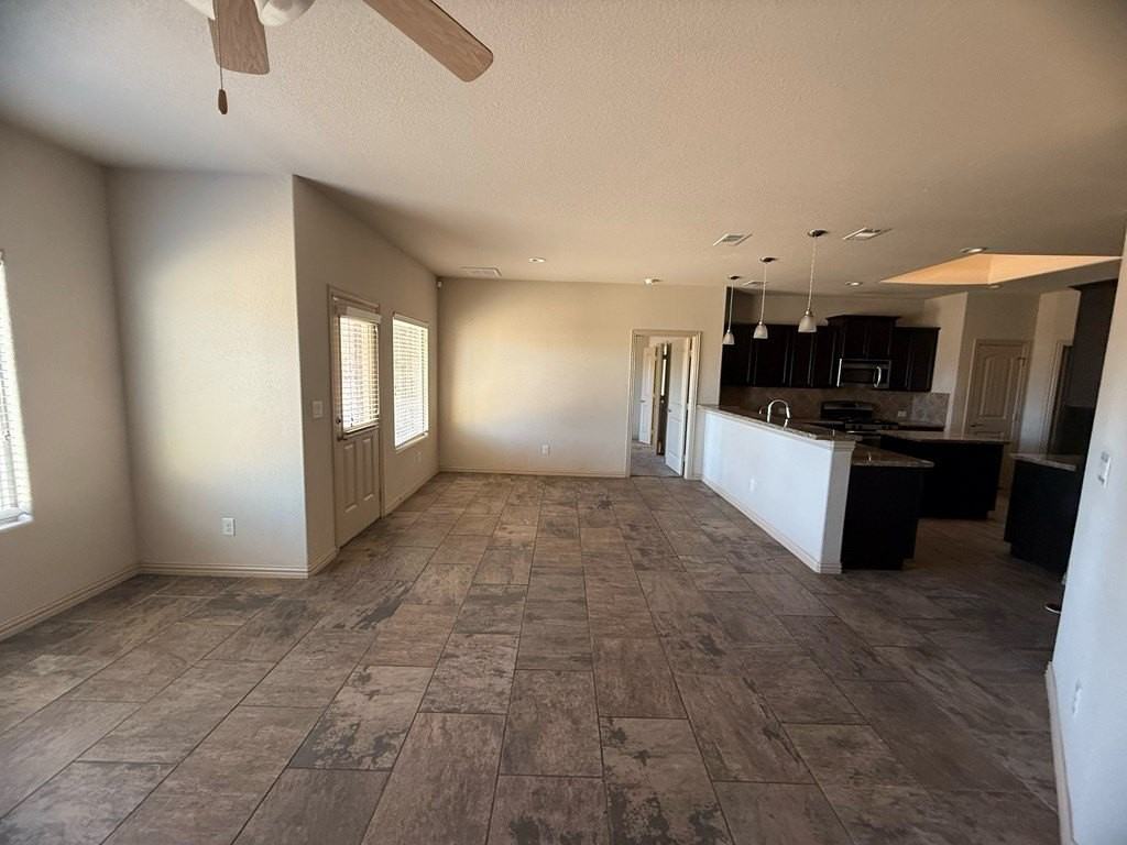 3208 Rembrandt Ave - Photo 7 of 12