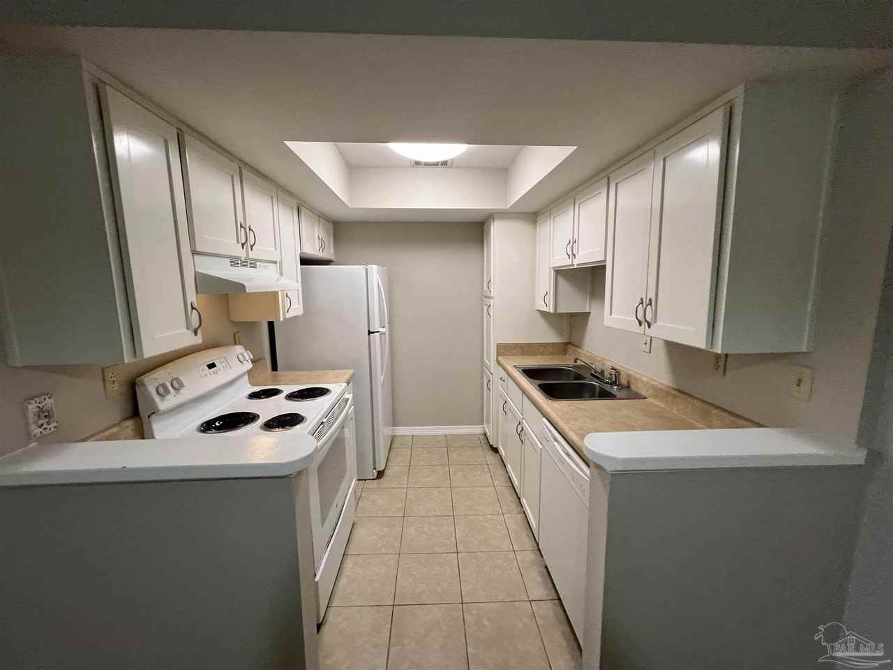 9485 Sunnehanna Blvd - Photo 3 of 24