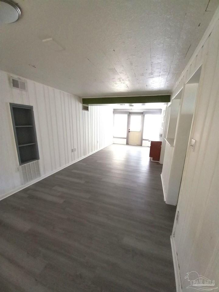 4 Marine Dr - Photo 6 of 15