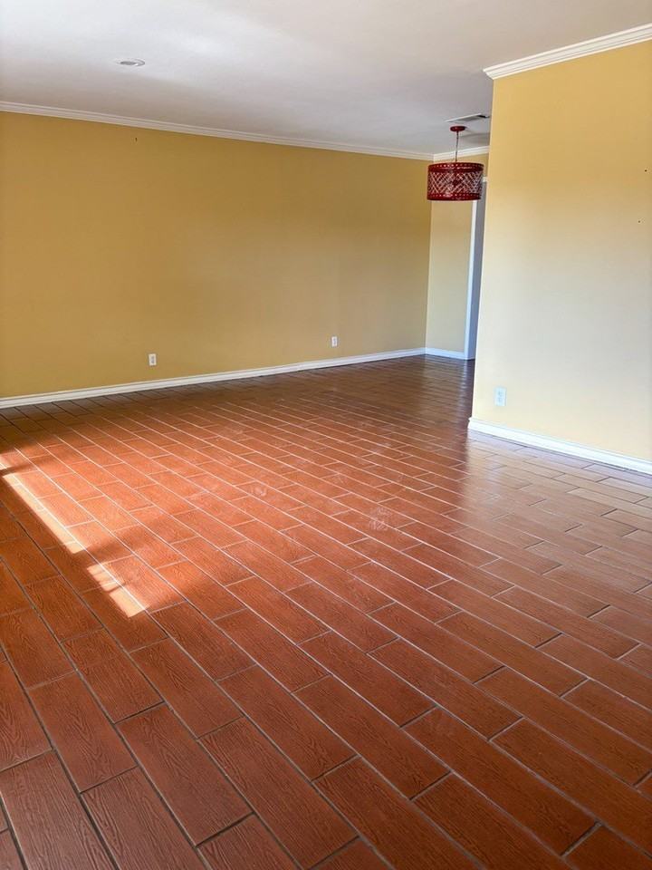 1710 Princeton Ave - Photo 4 of 16