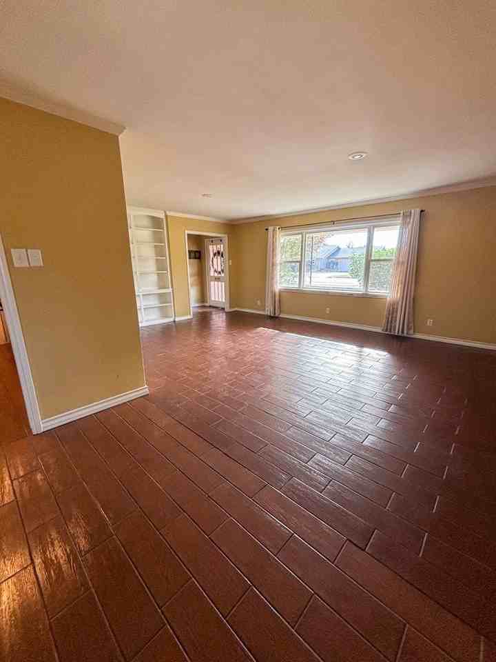 1710 Princeton Ave - Photo 6 of 16