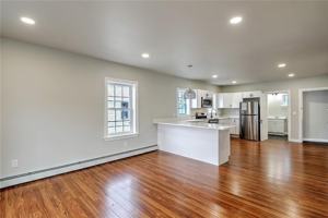 featured image of 589 Public St ##2