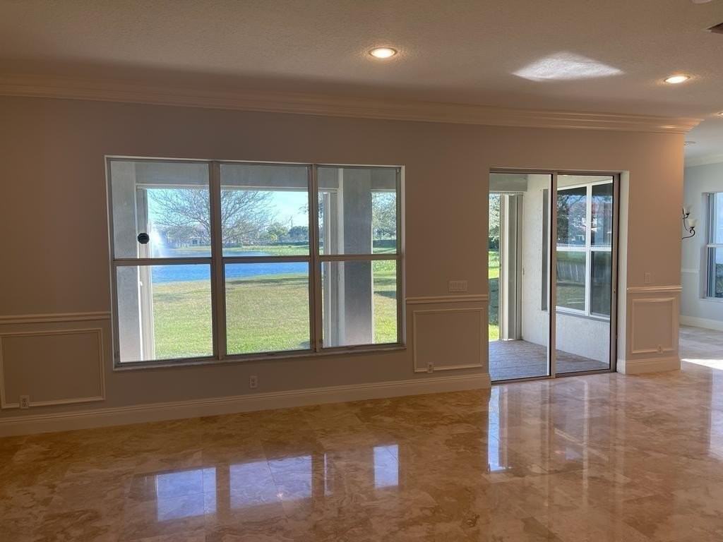 9326 Plantation Estates Dr - Photo 3 of 20