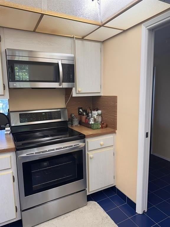 565 Oaks Ln #308 - Photo 3 of 15