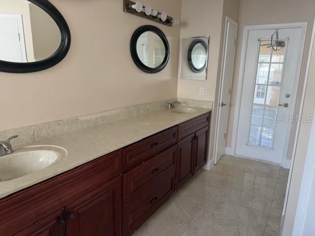 2419 Rolling Broak Dr - Photo 6 of 18