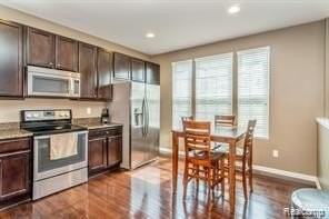 28024 Hopkins Dr - Photo 5 of 25