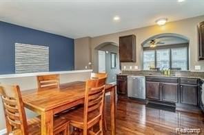 28024 Hopkins Dr - Photo 7 of 25