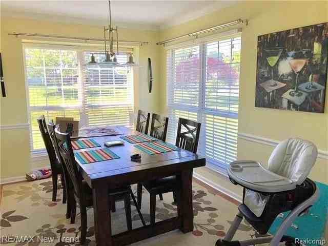 2790 Green Valley Dr - Photo 6 of 11