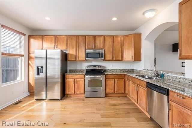 27999 Middleton Dr - Photo 7 of 25