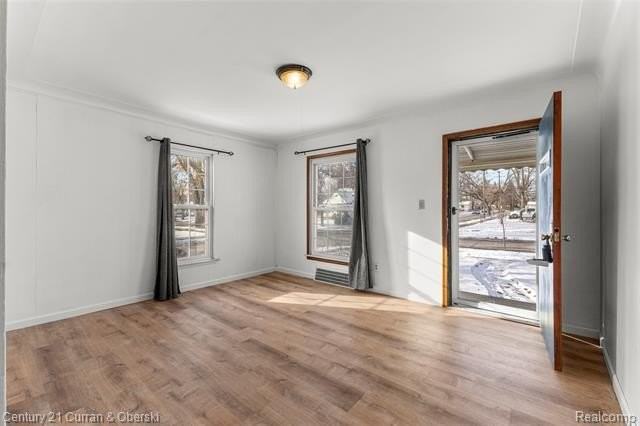 3081 Pardee Ave - Photo 3 of 16