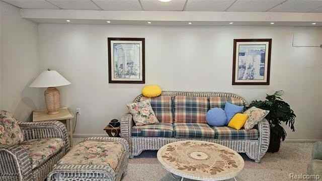 9453 Huron - Photo 4 of 13