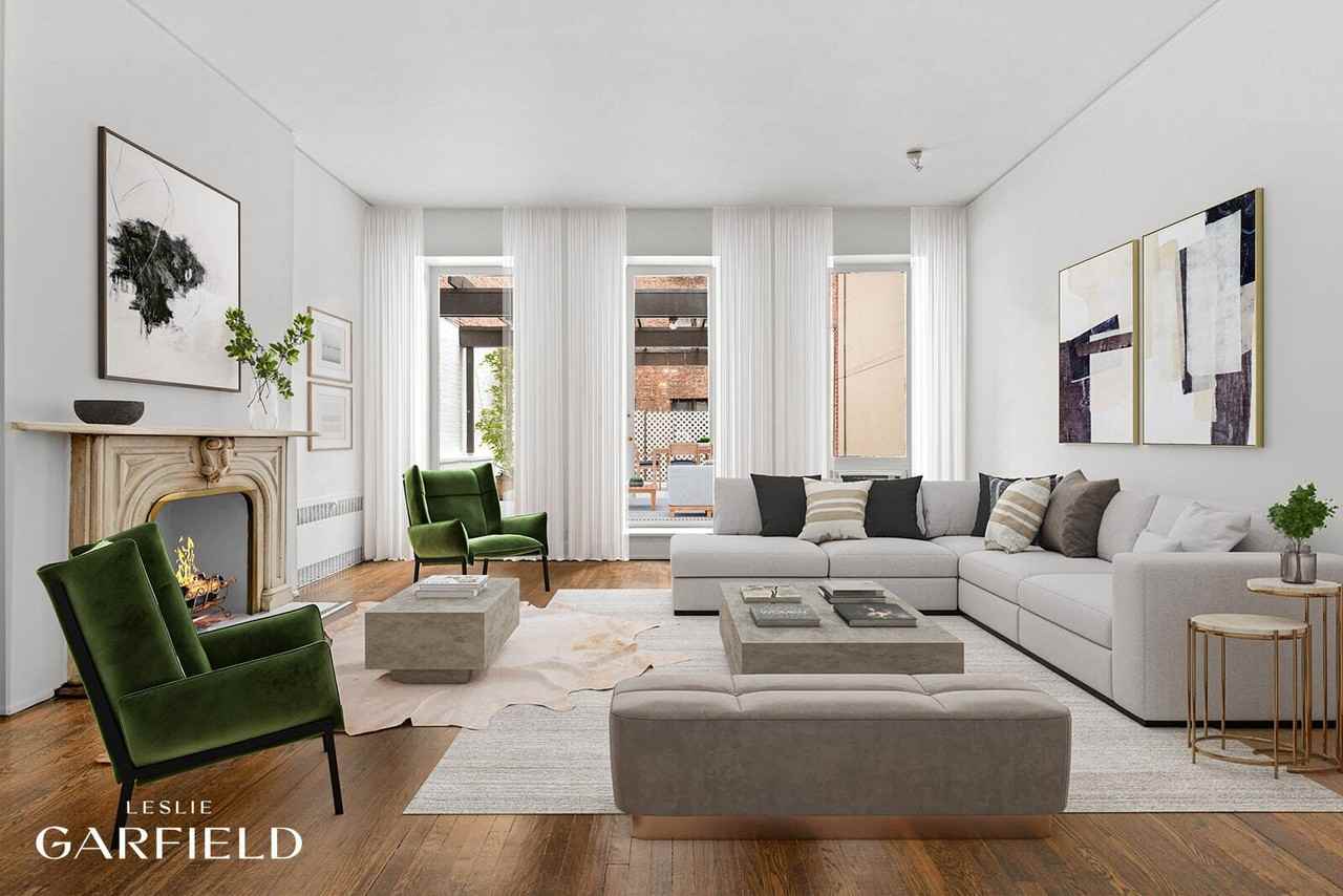 121 E 61st St - Photo 3 of 10