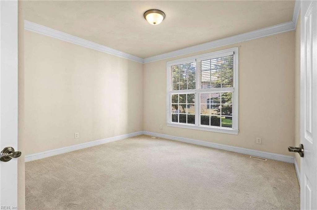 108 Patricks Ct - Photo 4 of 14