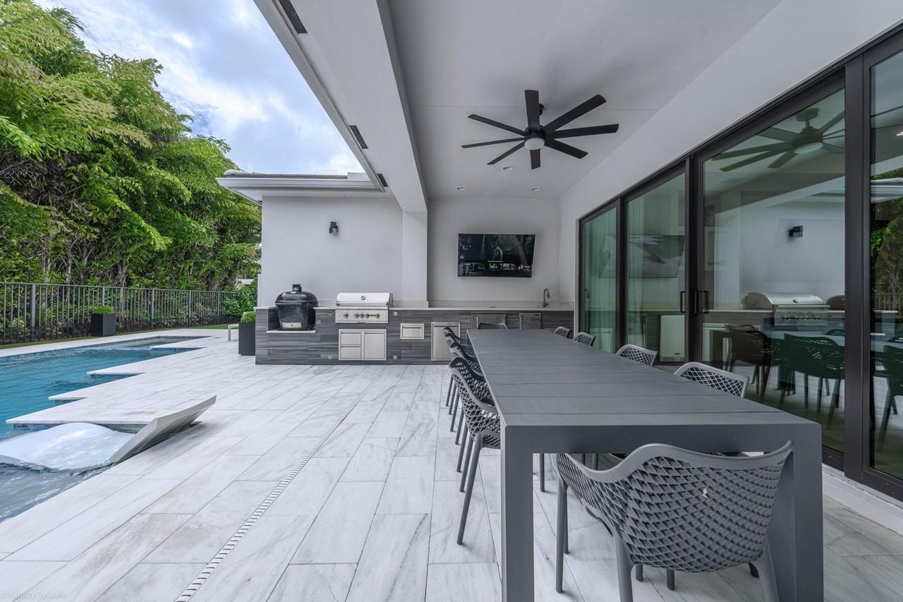 8652 Dream Falls St - Photo 4 of 50