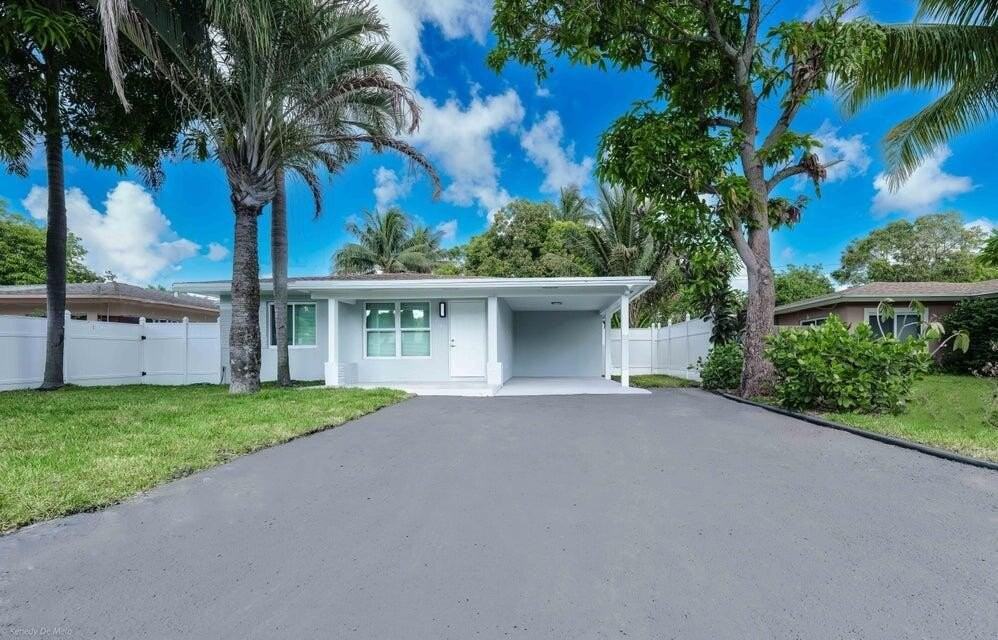 1405 Nw 7th Ter - Photo 2 of 31